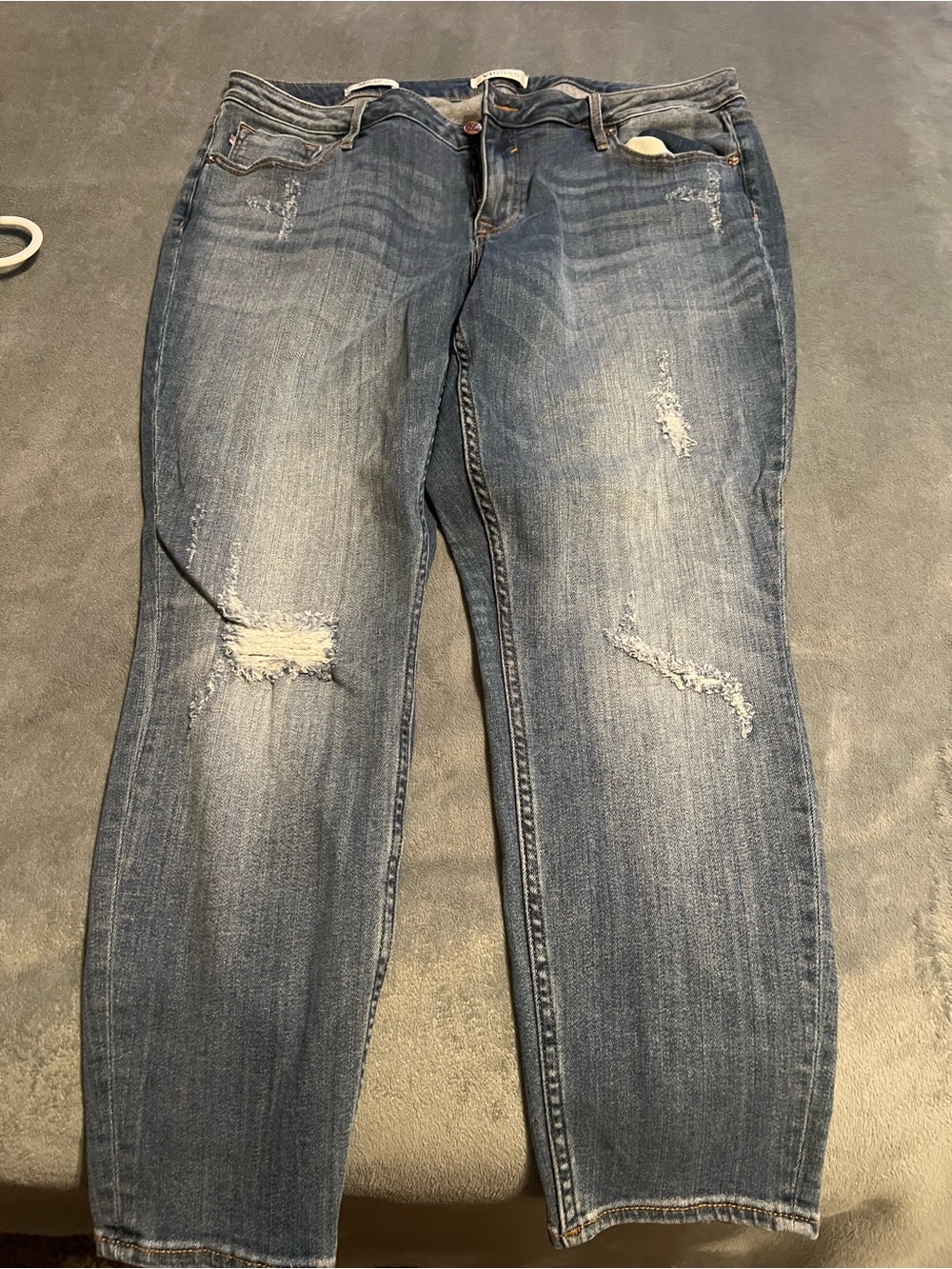 Vigoss Distressed Boyfriend Jeans in Blue Wash